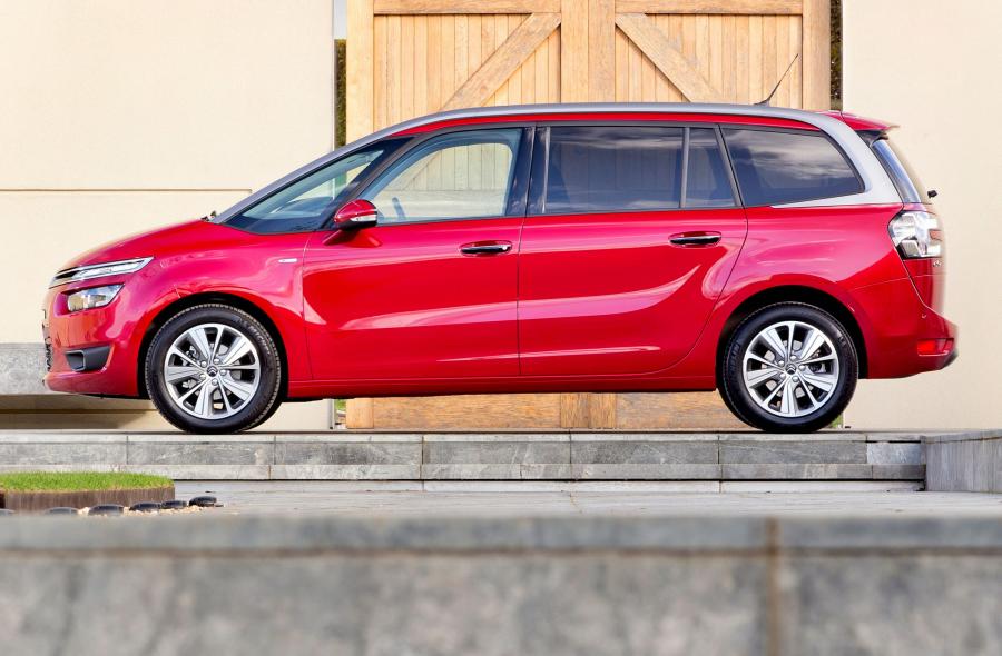  Citroen Grand C4 Picasso 2013 года  (UK) (фото 16 из 18)